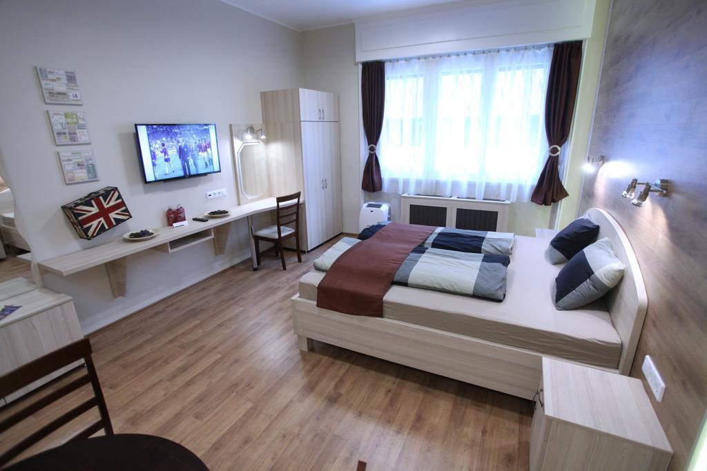 شقة بودابست  في D.Five Premium Studio In The Center المظهر الخارجي الصورة