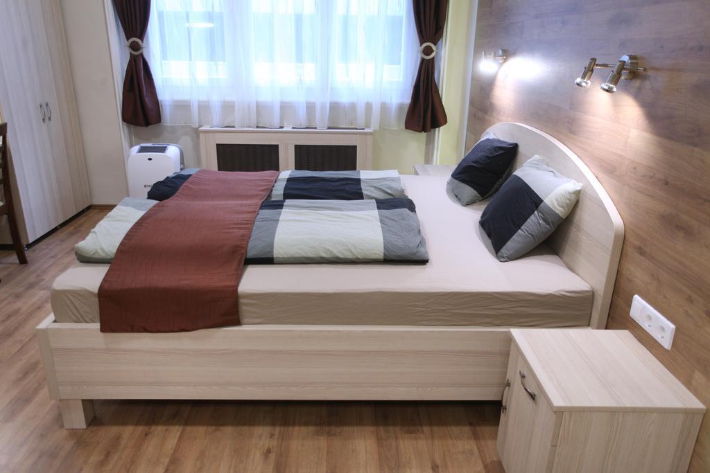شقة بودابست  في D.Five Premium Studio In The Center المظهر الخارجي الصورة